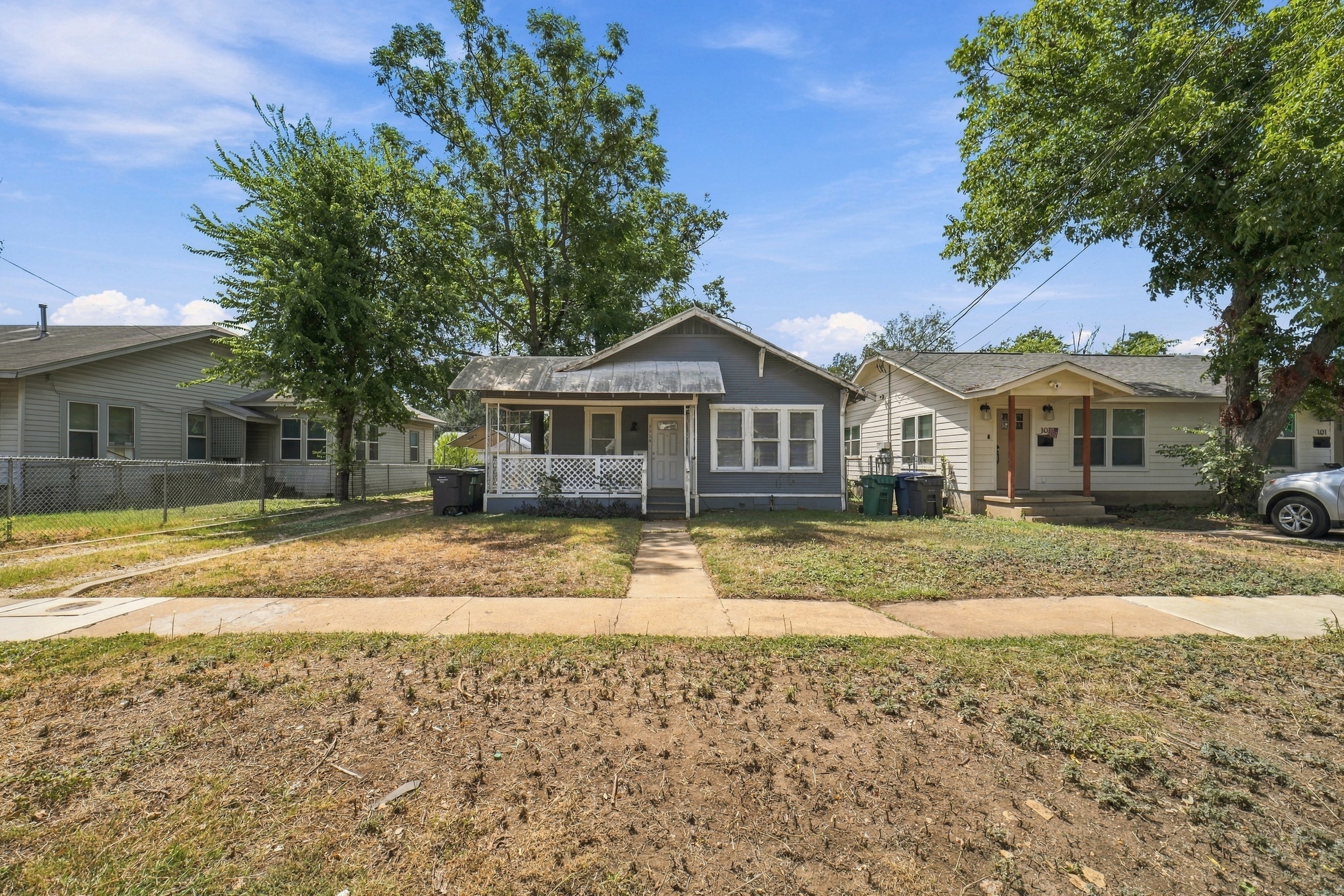Property main image