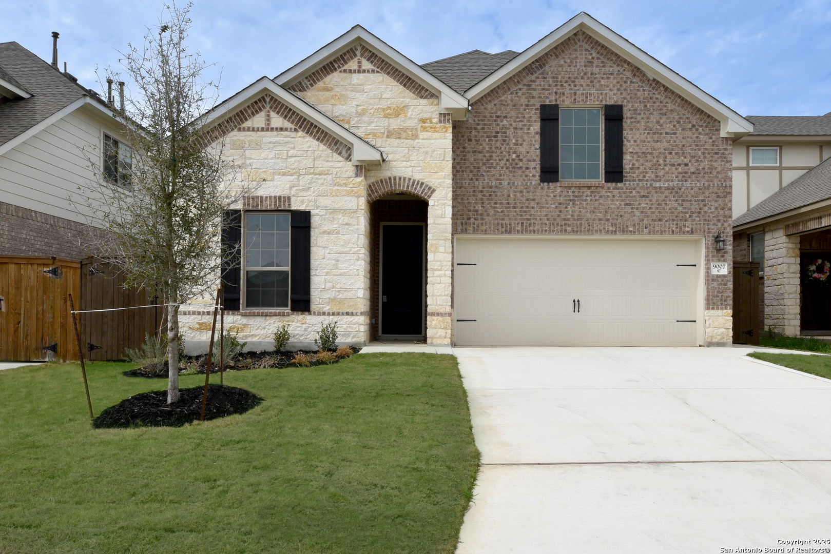 9007 Shady Mountain