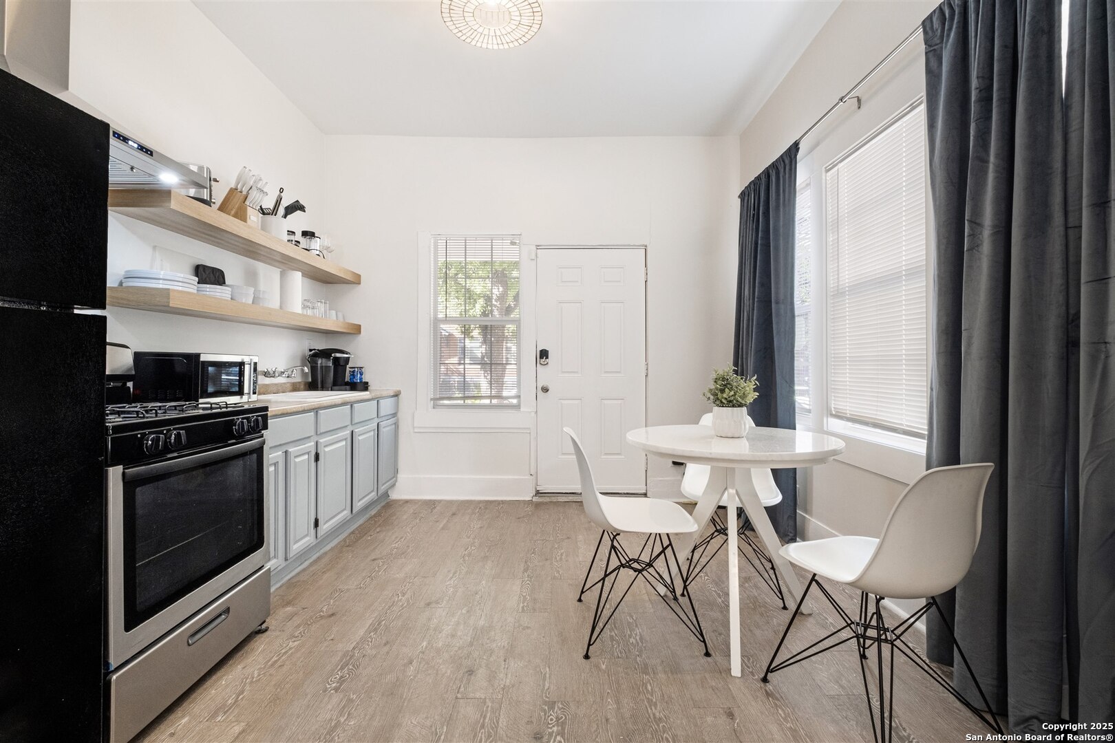 Property thumbnail image